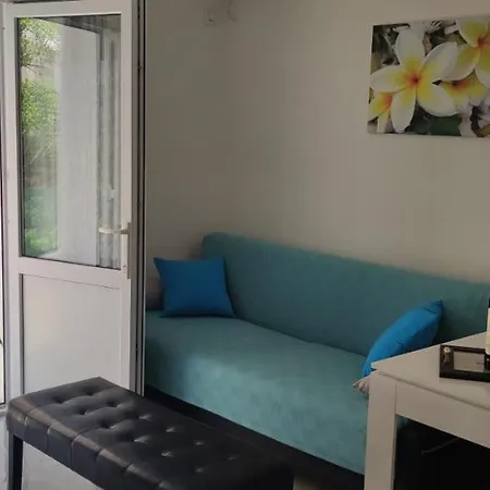 Mara Apartment *