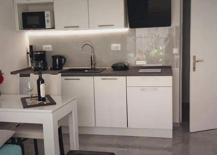 Mara Ντουμπρόβνικ